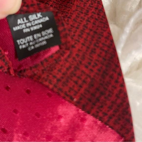 Saturday Evening Post - Norman Rockwell Men’s Necktie - Picture 12 of 12